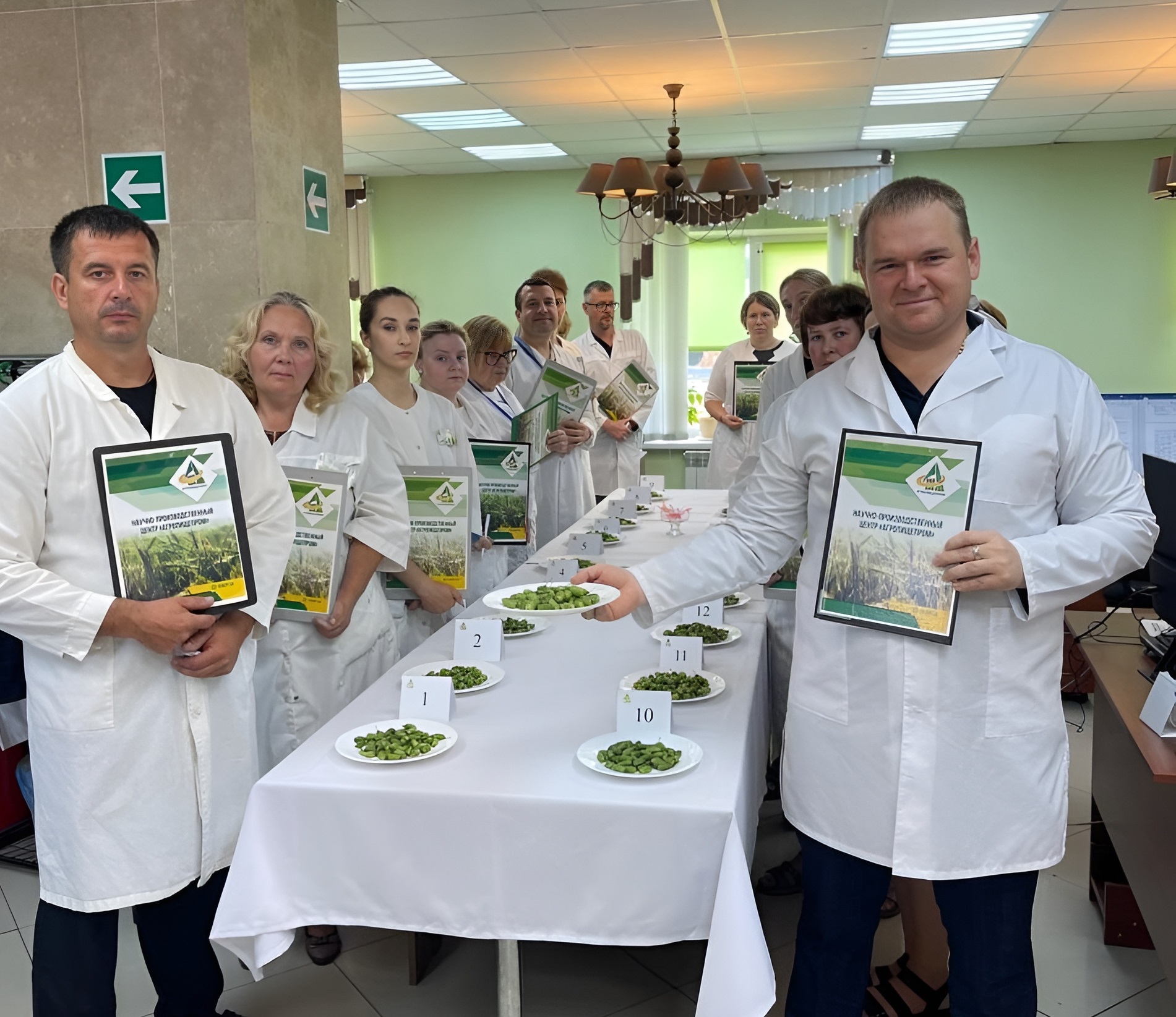 ДЕГУСТАЦИЯ СОРТОВ АКТИНИДИИ В НПЦ "АГРОПИЩЕПРОМ"
